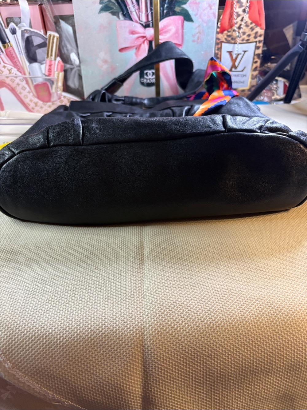 See by Chloé Black Leather Shoulder Bag with Multicolor Scarf Accent - Picture 4 of 13